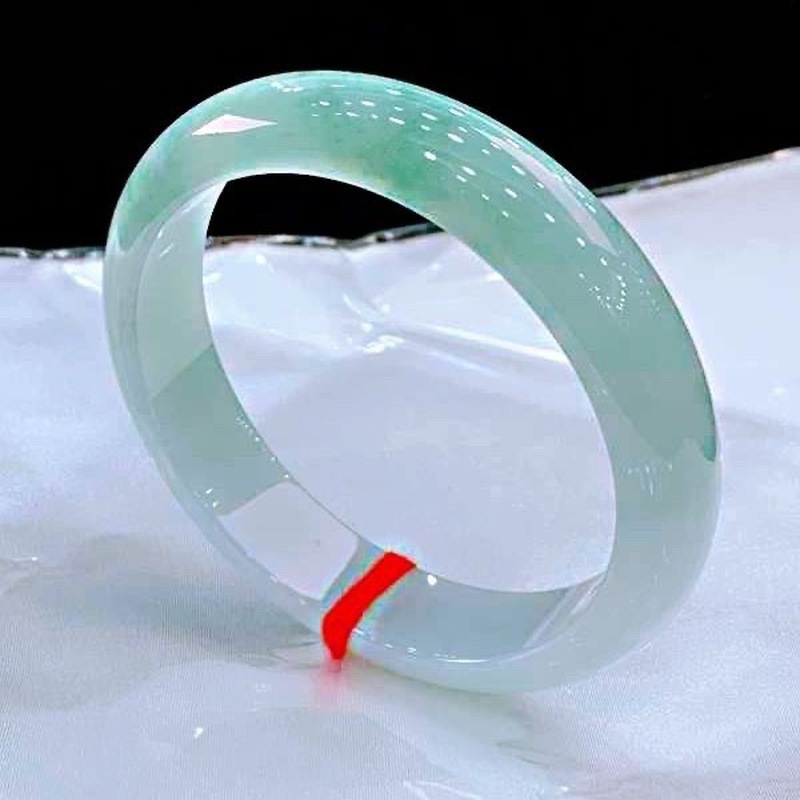Myanmar , Natural Ice Jadeite  - đánh giá và giá Lighting