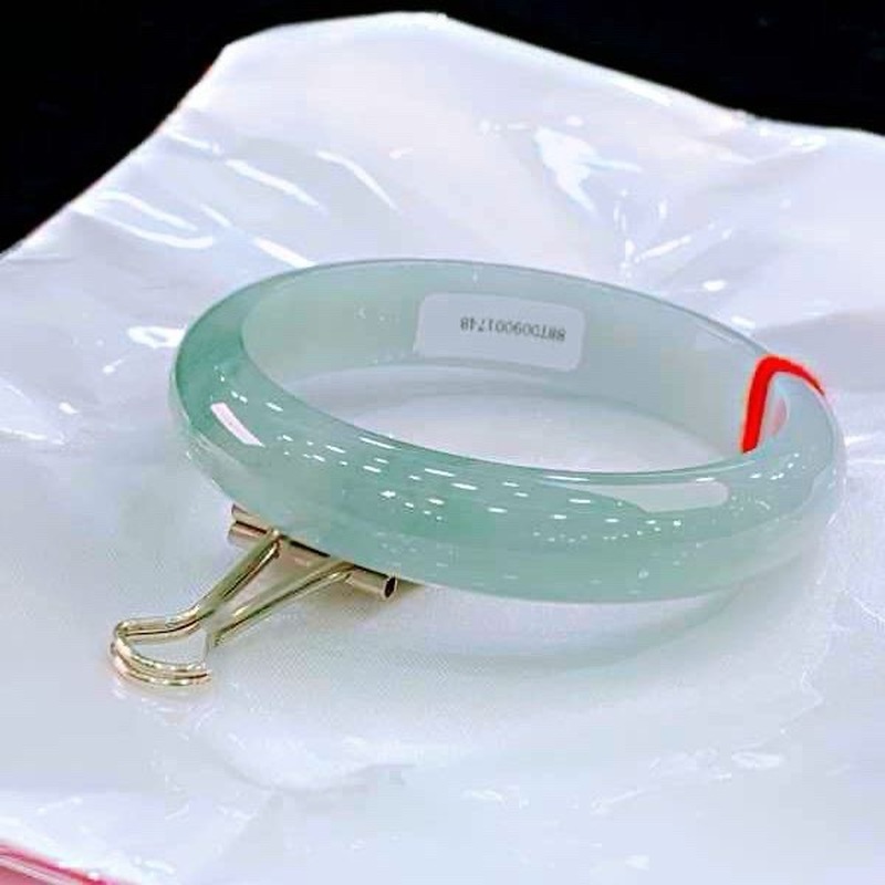 Myanmar , Natural Ice Jadeite  - đánh giá và giá Lighting