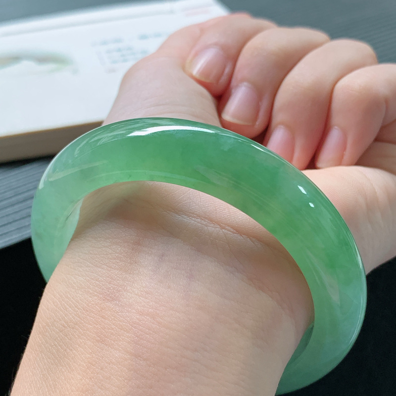 Jadeite bracelet, Burmese old  - đánh giá và giá Lighting